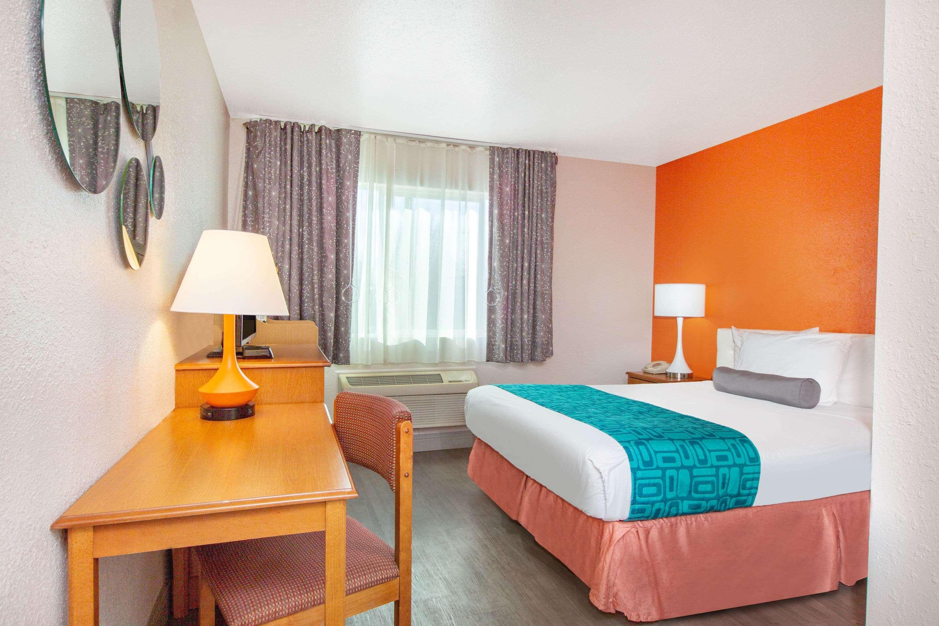 ฮาวเวิร์ด จอห์นสัน บาย วินด์แฮม ซาเลม Motel ภายนอก รูปภาพ