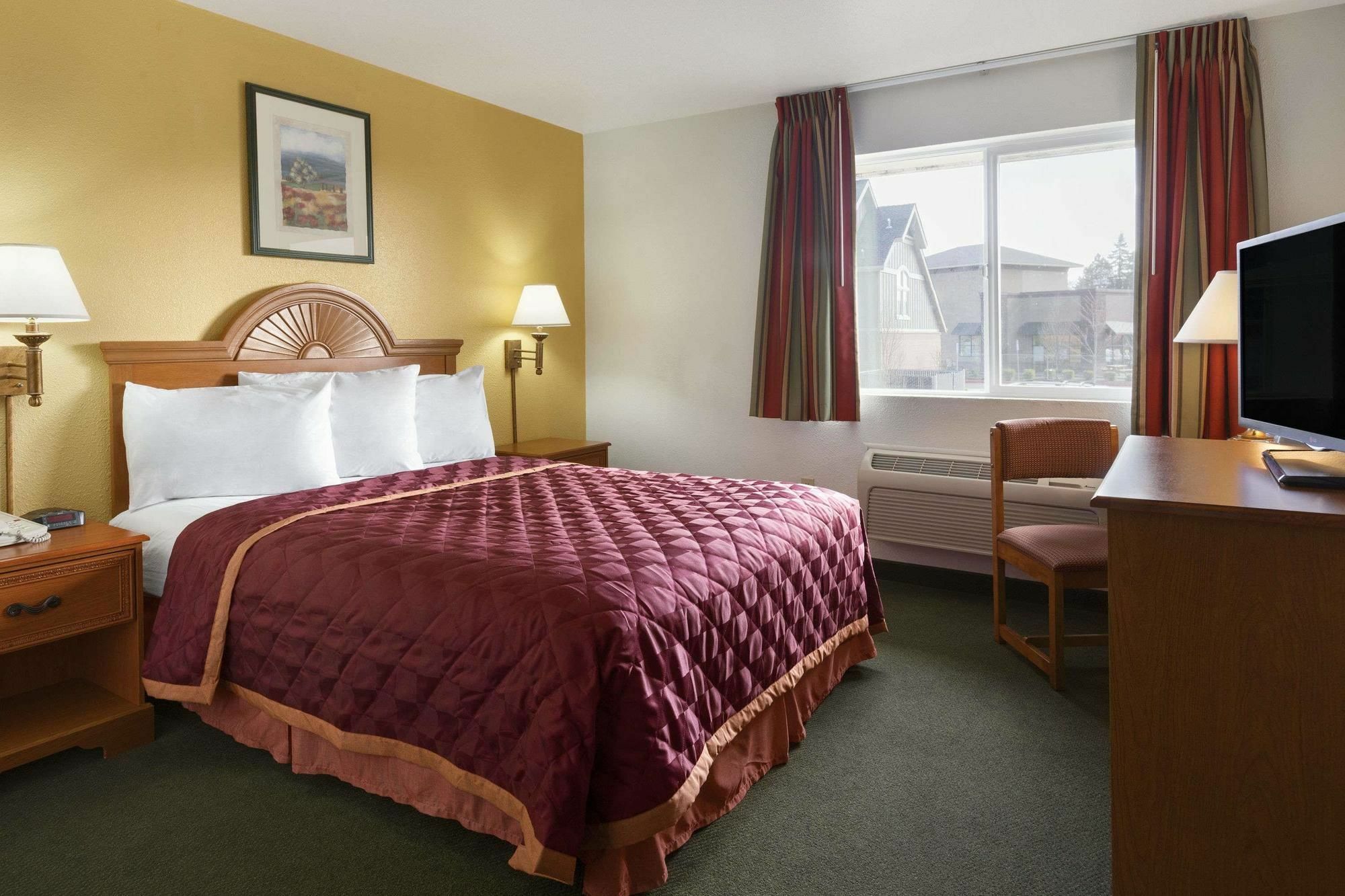 ฮาวเวิร์ด จอห์นสัน บาย วินด์แฮม ซาเลม Motel ภายนอก รูปภาพ